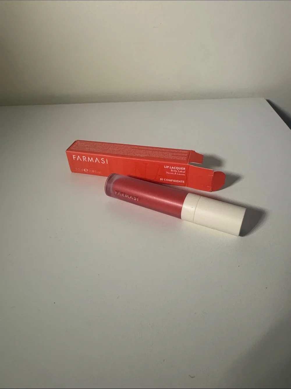 Farmasi Confidente Lip Lacquer - Bold Red Shade